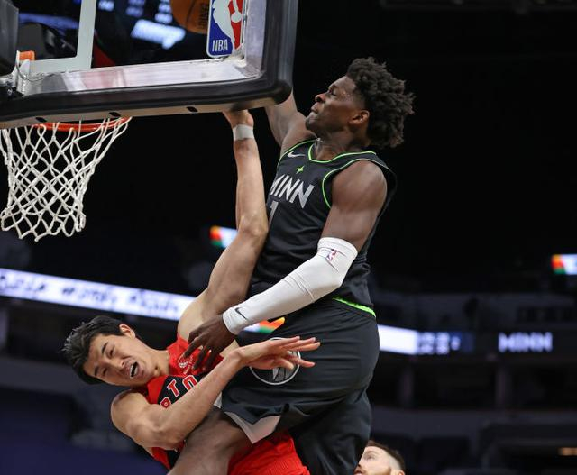 j9九游会-西甲倒计时，明尼苏达森林狼赛前更衣室发声，细节引发关注，目标明确，更衣室氛围转暖的简单介绍